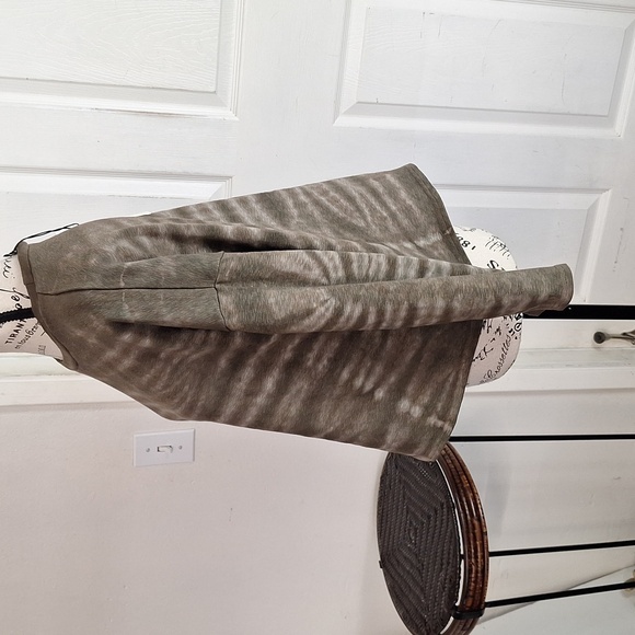 Olivaceous tie dye crop top sweater New - Picture 5 of 7